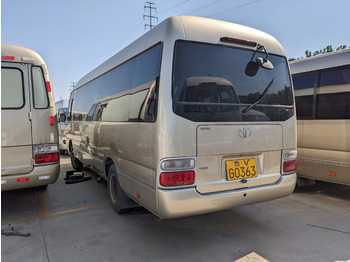 Minibús, Furgoneta de pasajeros TOYOTA Coaster passenger bus petrol engine minivan: foto 5