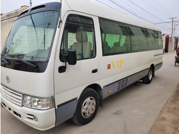 Minibús, Furgoneta de pasajeros TOYOTA Coaster passenger van city bus coach: foto 3