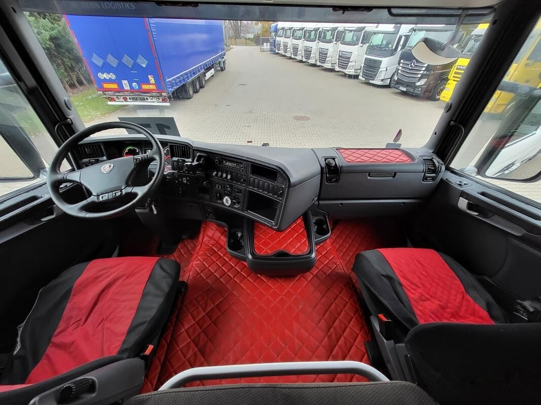 Cabeza tractora Scania R410: foto 11