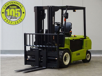 Clark GEX50 - NEU - TRIPLEX - Carretilla elevadora