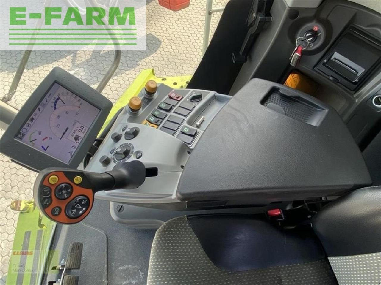 Tractor CLAAS lexion 750 v930+tw: foto 15