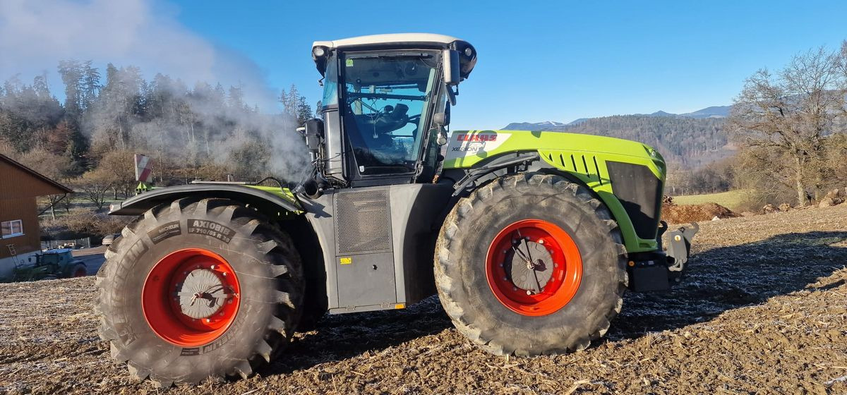 Tractor Claas Xerion 4500 Trac VC: foto 2