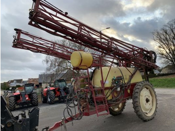 Hardi TZ 2400 - Pulverizador arrastrado