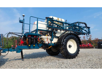 Pulverizador arrastrado MGM 5000L -24m med GPS