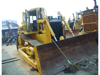 Bulldozer CATERPILLAR D6H: foto 1