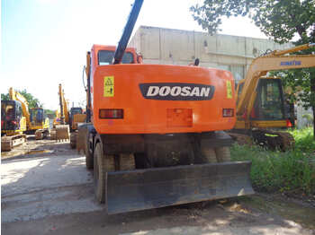Excavadora de ruedas DOOSAN DH150W-7: foto 1