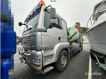 Camión hormigonera MAN TGA 26,400 6X2 Concrete truck with chute: foto 1