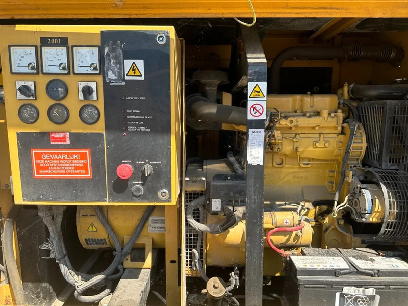 Generador industriale Perkins Olympian GEP 30 kVA Silent generatorset: foto 11