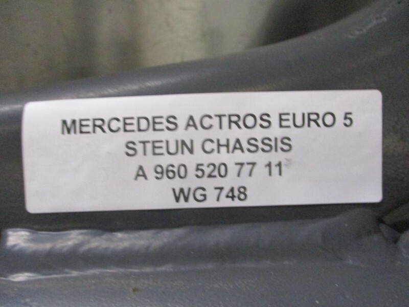 Bastidor/ Chasis para Camión Mercedes-Benz ACTROS A 960 520 77 11 STEUN CHASSIS: foto 2