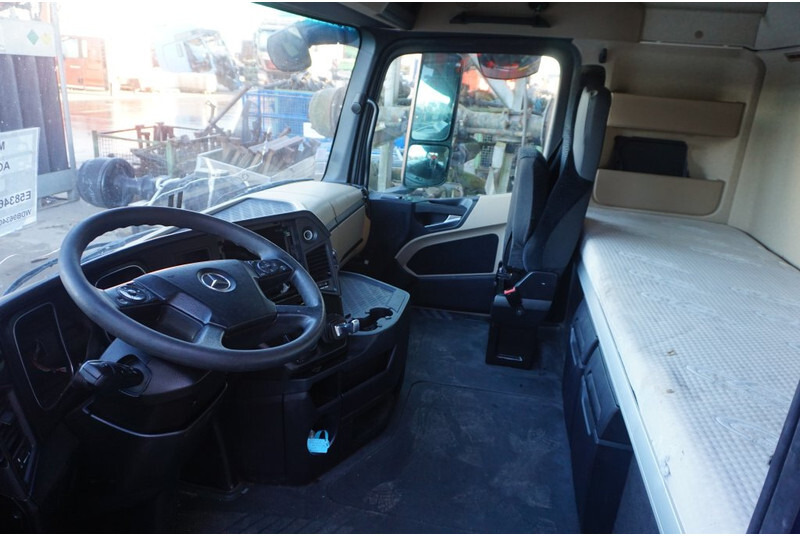 Cabina e interior para Camión Mercedes-Benz ACTROS MP4 STREAMSPACE 2.5: foto 5