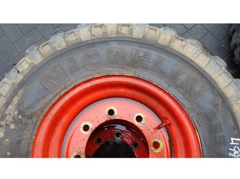 Neumáticos y llantas para Maquinaria de construcción Michelin 335/80R18 (12.5R18) - Tyre/Reifen/Band: foto 3