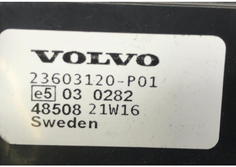 Salpicadero Volvo B9 (01.02-): foto 5