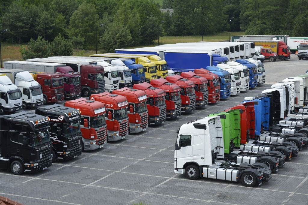 DUETDUDA - Semirremolques BENALU undefined: foto 24