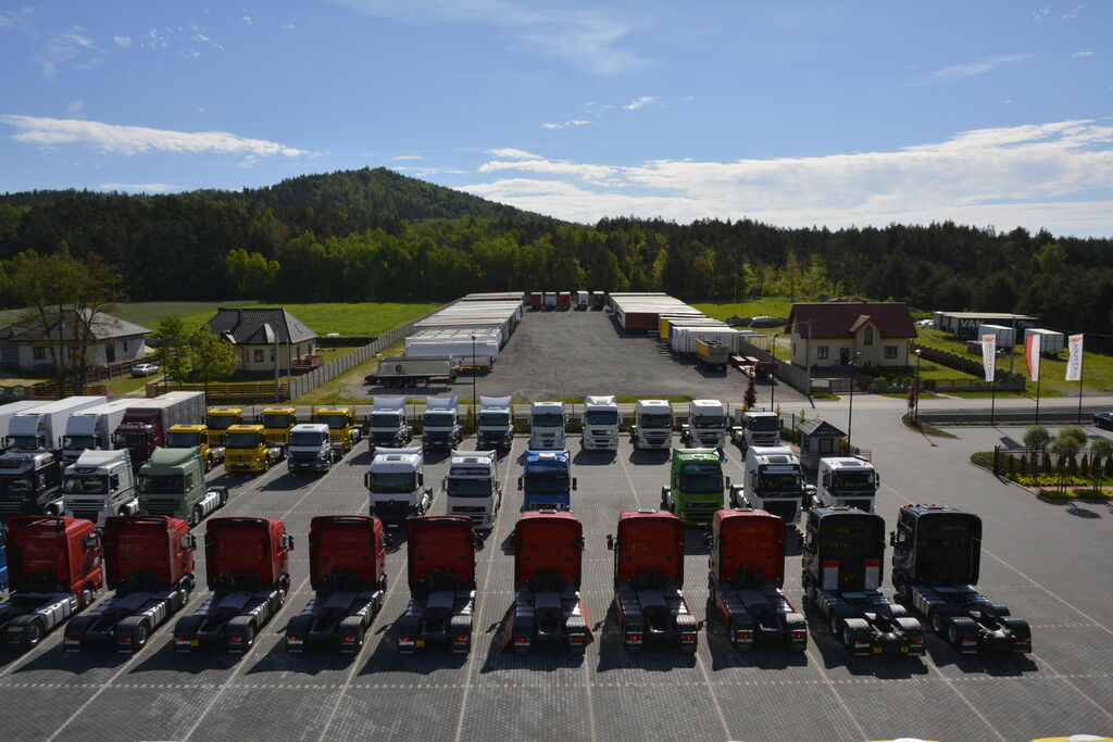 DUETDUDA - Semirremolques BENALU undefined: foto 8