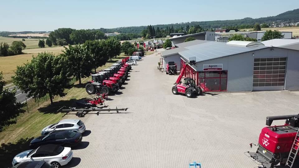 Agrom Agrartechnik GmbH - Maquinaria agrícola undefined: foto 1
