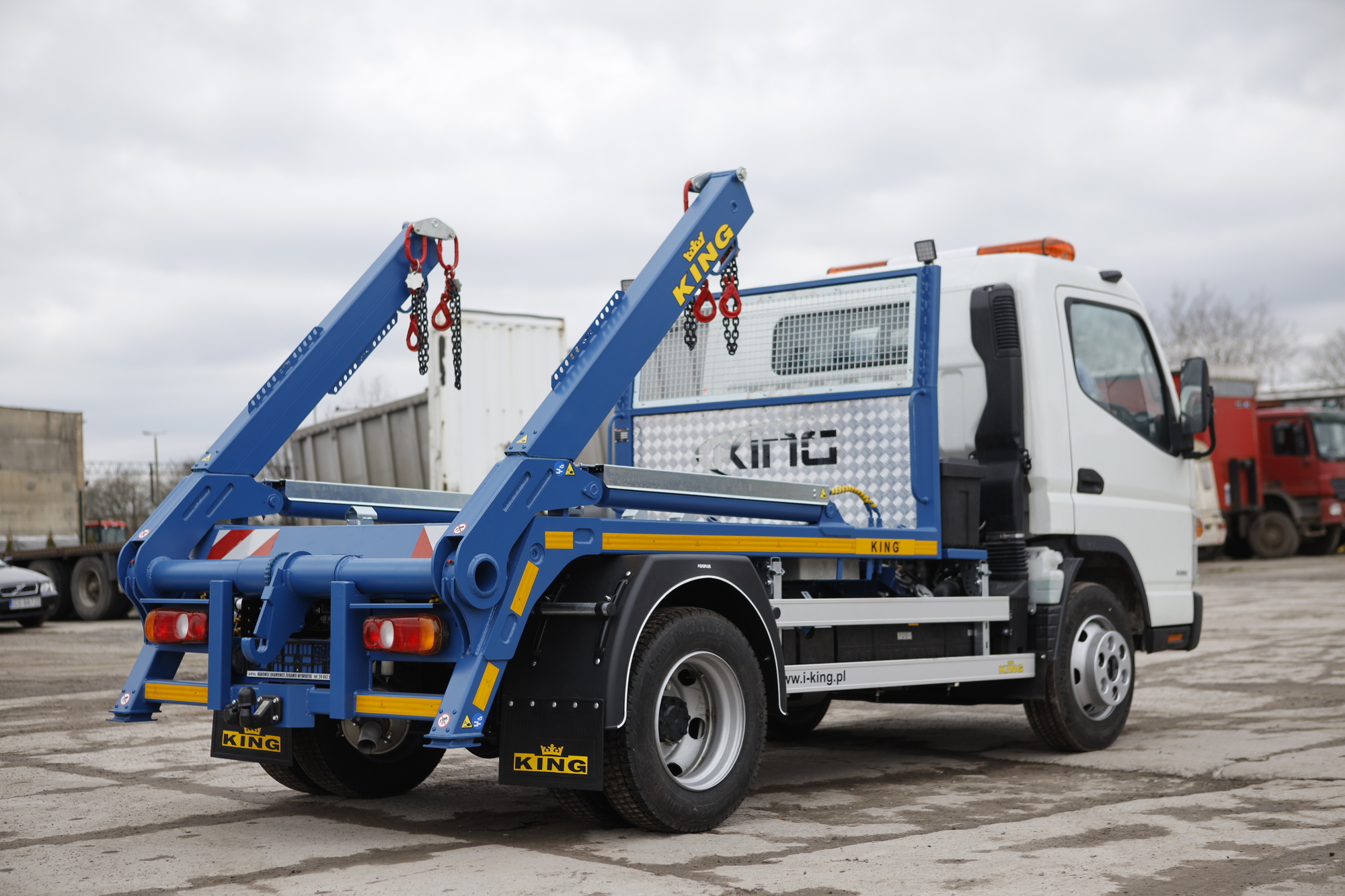 KING Vehicle Body Builder - Camiones - Año: 2025 undefined: foto 4