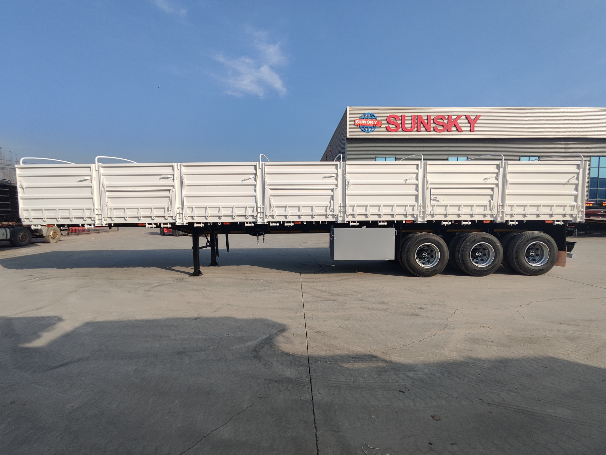 Xiamen Sunsky Vehicle Co.,Ltd - Camiones - 8x4, Euro 2, diésel undefined: foto 13