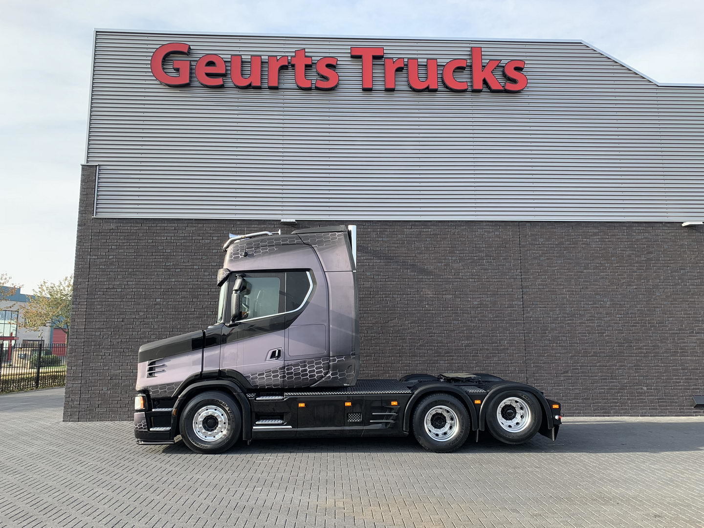 Geurts Trucks B.V. - Implementos FASSI undefined: foto 19
