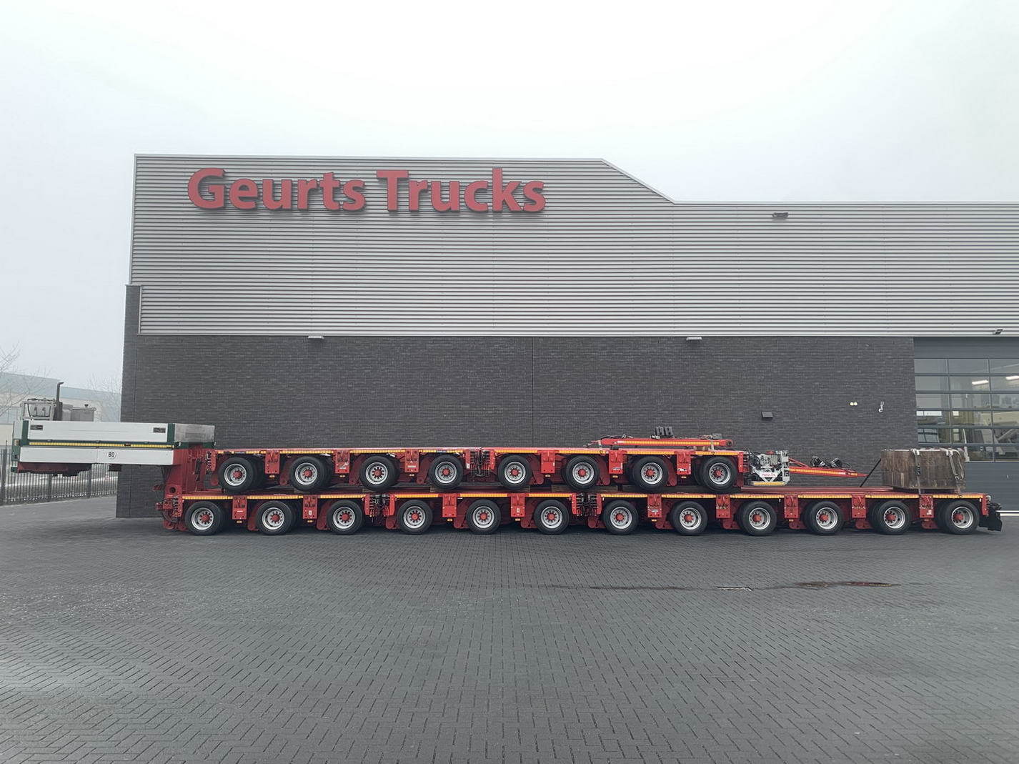Geurts Trucks B.V. - Implementos FASSI undefined: foto 23