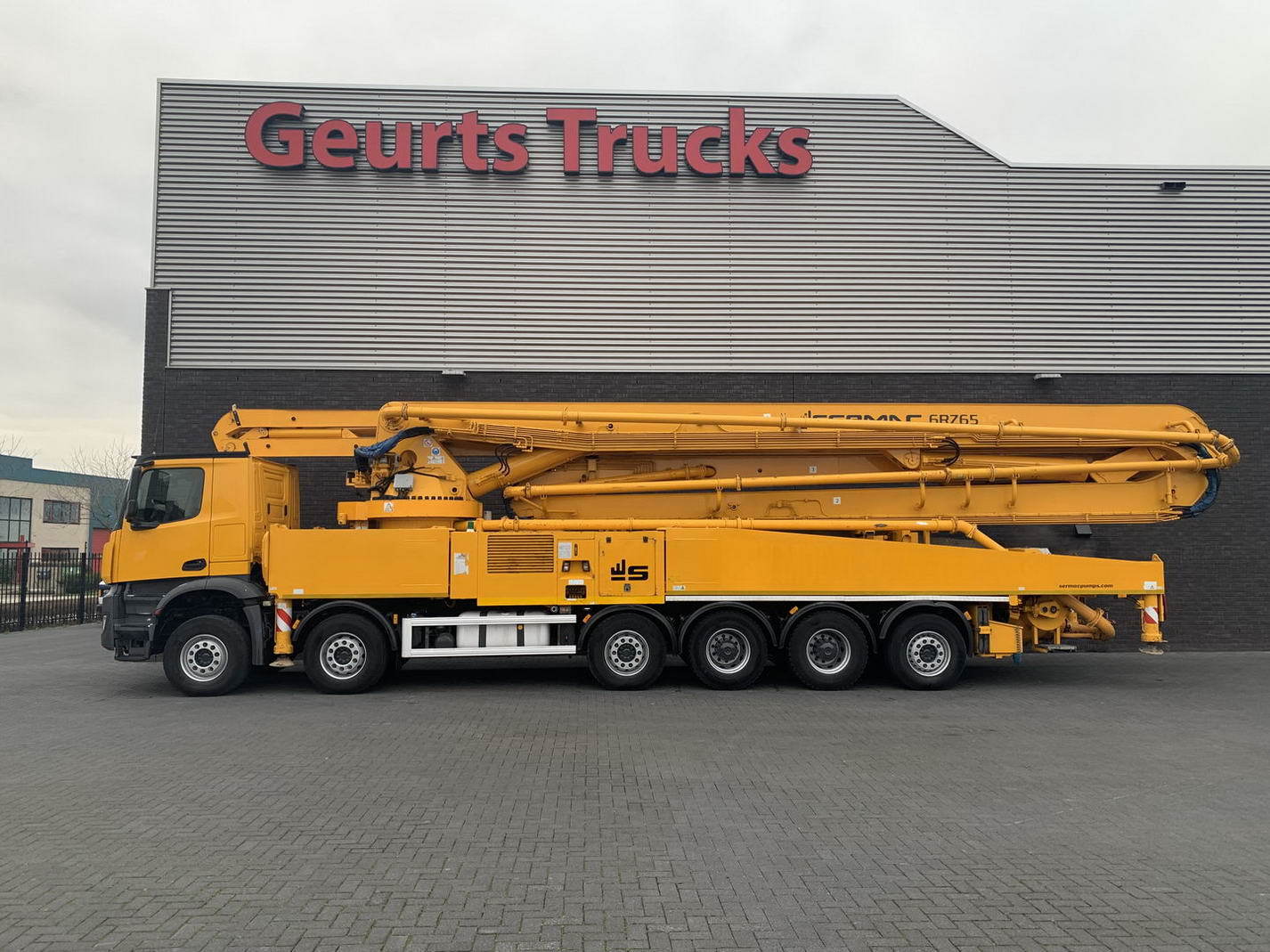 Geurts Trucks B.V. - Implementos FASSI undefined: foto 20