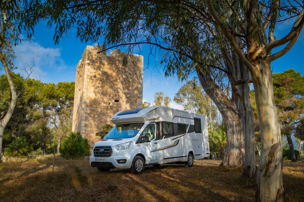 2 AP SPÓŁKA Z OGRANICZONĄ ODPOWIEDZIALNOŚCIĄ - Autocaravanas - Año: 2025, Euro 6, aire acondicionado undefined: foto 1