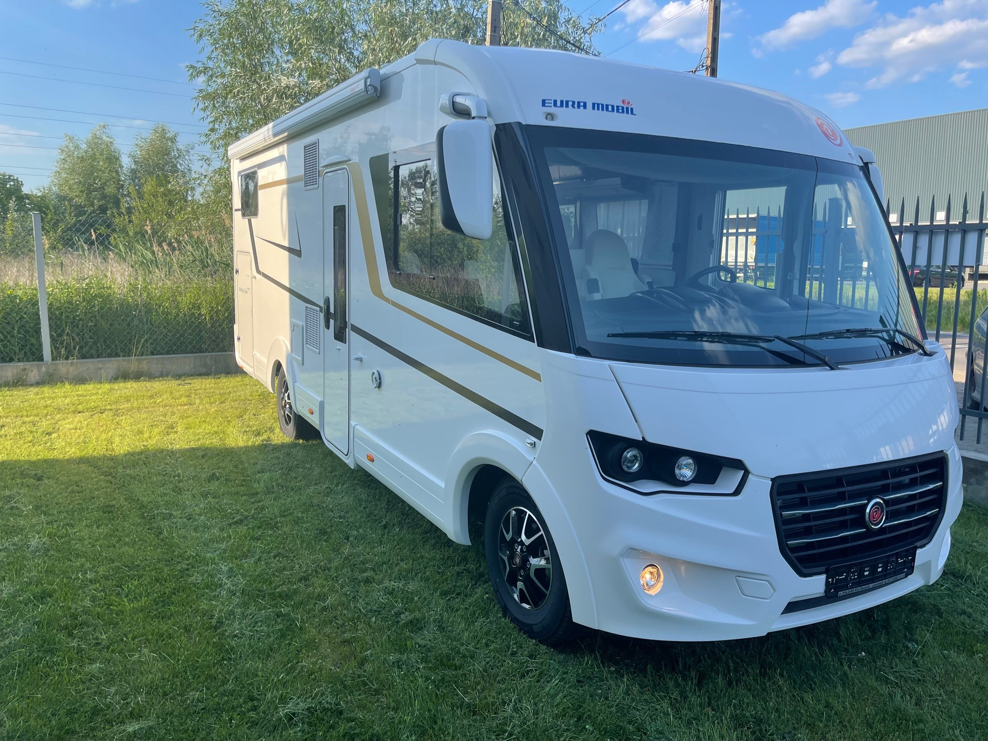 2 AP SPÓŁKA Z OGRANICZONĄ ODPOWIEDZIALNOŚCIĄ - Autocaravanas - Año: 2025, Euro 6, aire acondicionado undefined: foto 3