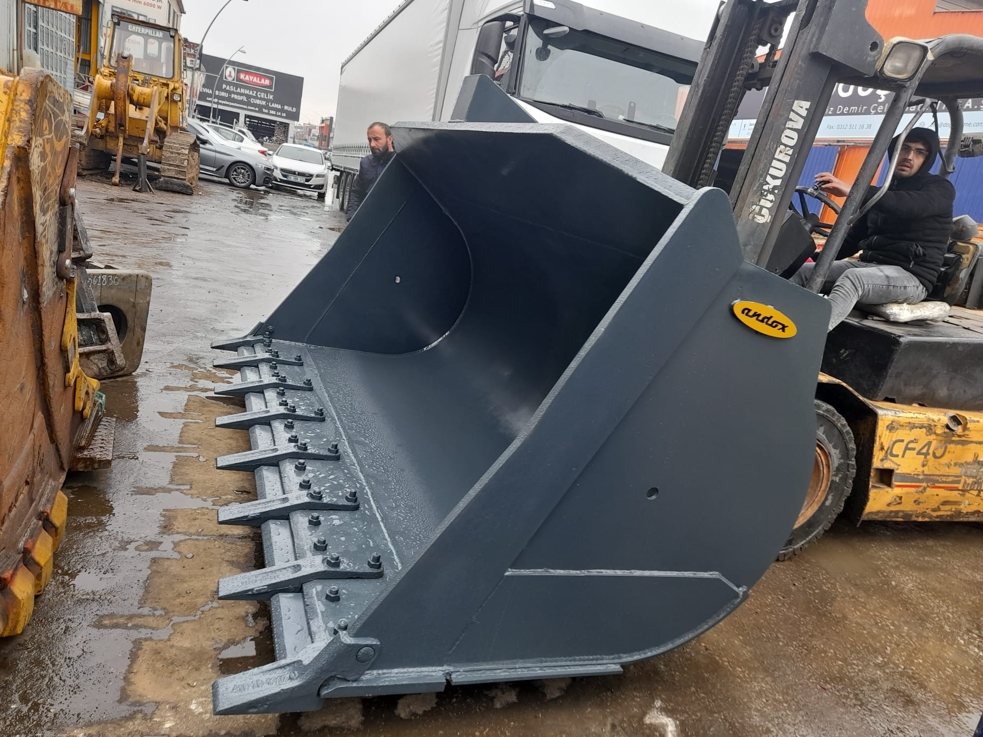 ANDOKS - Implementos undefined: foto 72