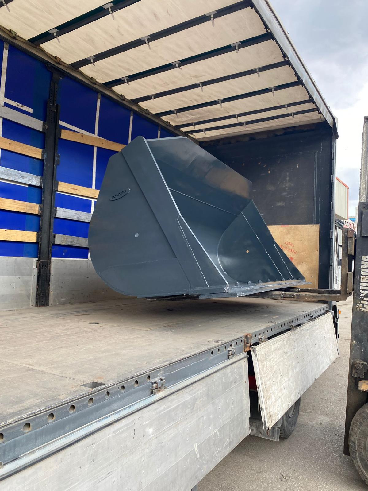 ANDOKS - Implementos undefined: foto 24