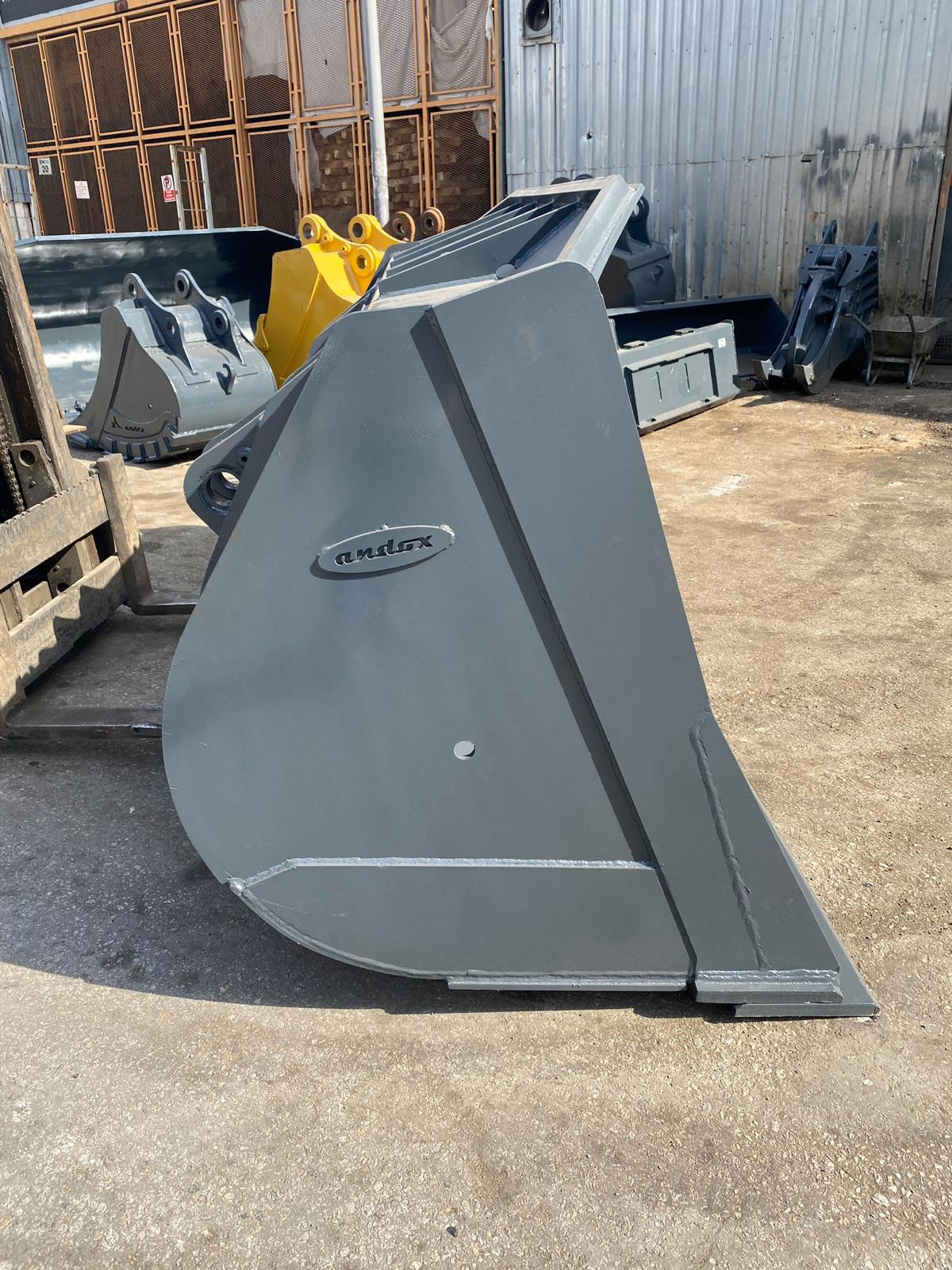 ANDOKS - Implementos undefined: foto 63