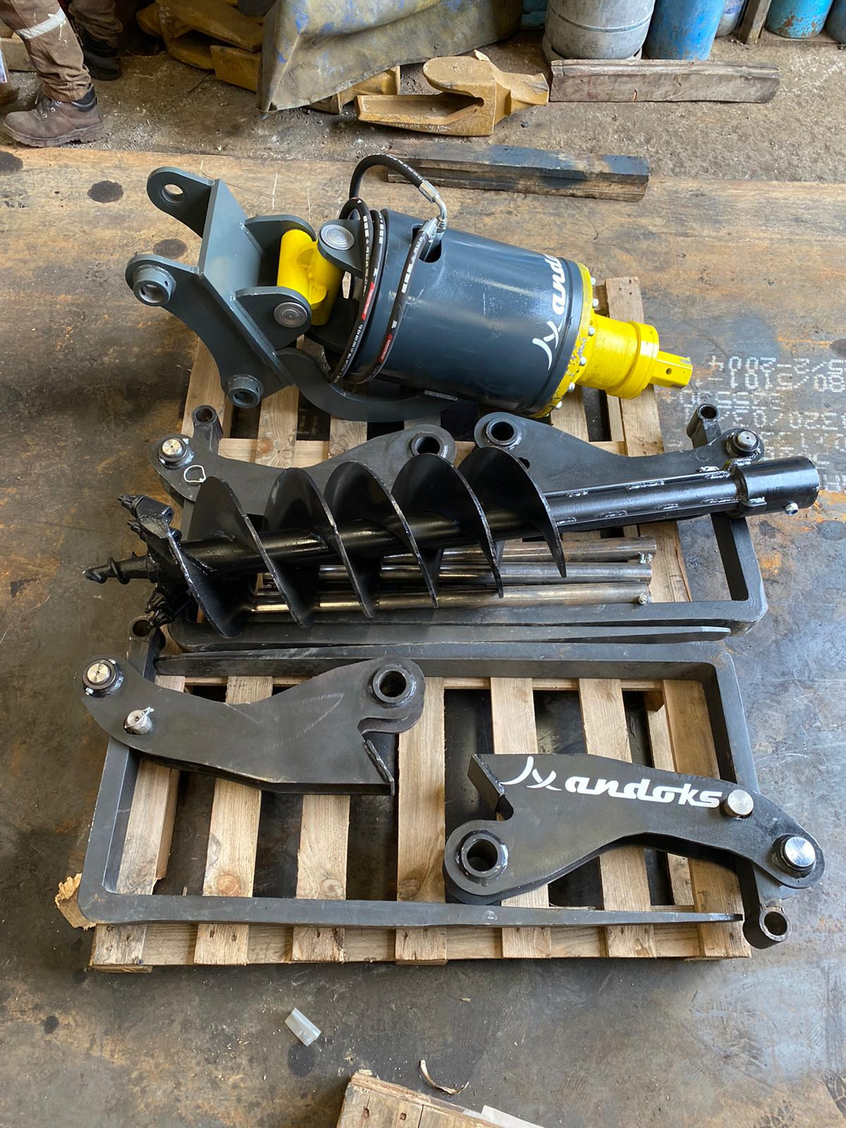 ANDOKS - Implementos undefined: foto 50