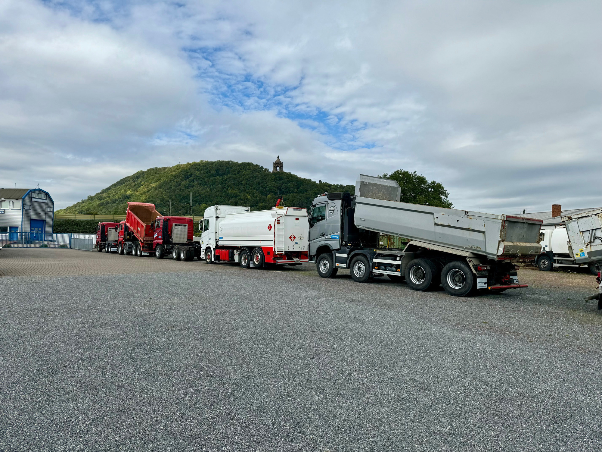 Annette Trendelmann Truck GmbH undefined: foto 2