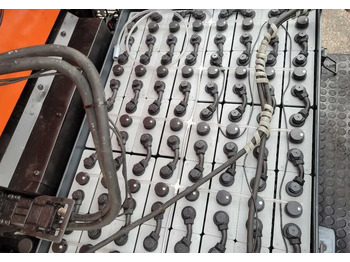 Carretilla elevadora eléctrica Toyota 7 FBMF 25 (BATTERIA NUOVA): foto 4