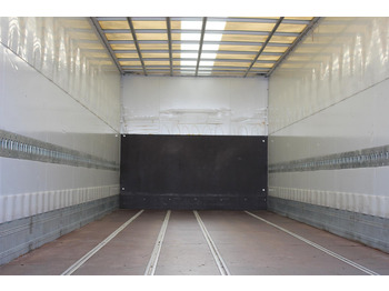 Camión Mercedes-Benz Atego 1321 E6  Koffer Klima Kamera Schalter LBW: foto 3