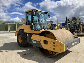 Compactador VOLVO SD135B