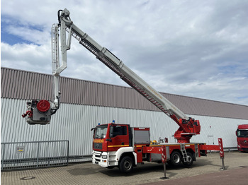 Camión de bomberos IVECO Magirus