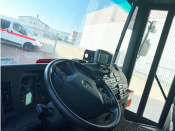 Foto del interior 1: Camión chasis Mercedes-Benz Econic 2635 LL 6x2/4 NLA Econic 2635 LL 6x2/4 NLA, Lenkachse, FAUN Rotopress 521L, Zöller-Schüttung Foto del interior 1: Camión chasis Mercedes-Benz Econic 2635 LL 6x2/4 NLA Econic 2635 LL 6x2/4 NLA, Lenkachse, FAUN Rotopress 521L, Zöller-Schüttung