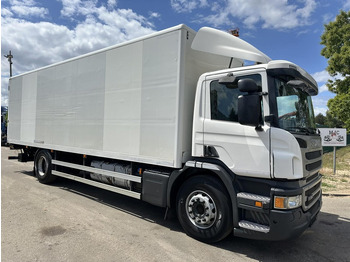 Camión caja cerrada SCANIA P 320