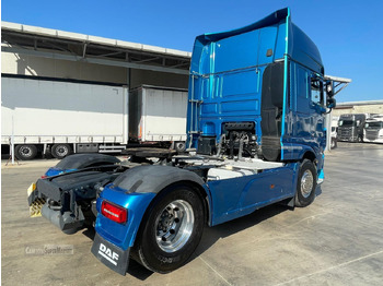 Cabeza tractora DAF XF105.510: foto 4