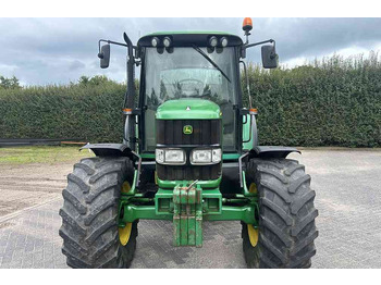 Tractor John Deere 6220 premium: foto 4