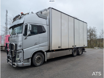 Camión caja cerrada VOLVO FH16