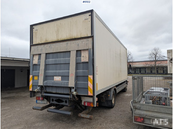 Camión caja cerrada Skåpbil distribution Mercedes Benz 1224 L 4X2: foto 2