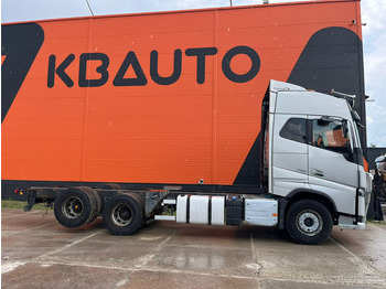Leasing de Volvo FH 750 6x4 CHASSIS L=6970 / RETARDER / PTO / TANDEM AXLE LIFT Volvo FH 750 6x4 CHASSIS L=6970 / RETARDER / PTO / TANDEM AXLE LIFT: foto 4 Leasing de Volvo FH 750 6x4 CHASSIS L=6970 / RETARDER / PTO / TANDEM AXLE LIFT Volvo FH 750 6x4 CHASSIS L=6970 / RETARDER / PTO / TANDEM AXLE LIFT: foto 4