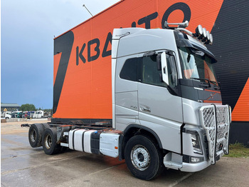 Leasing de Volvo FH 750 6x4 CHASSIS L=6970 / RETARDER / PTO / TANDEM AXLE LIFT Volvo FH 750 6x4 CHASSIS L=6970 / RETARDER / PTO / TANDEM AXLE LIFT: foto 3 Leasing de Volvo FH 750 6x4 CHASSIS L=6970 / RETARDER / PTO / TANDEM AXLE LIFT Volvo FH 750 6x4 CHASSIS L=6970 / RETARDER / PTO / TANDEM AXLE LIFT: foto 3