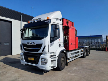 Camión de basura IVECO