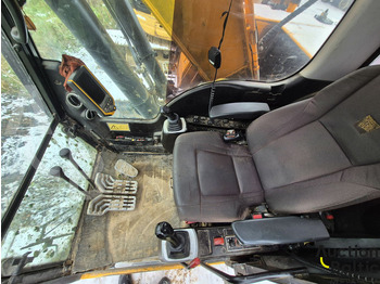 Excavadora de cadenas JCB JS 200 LC T4: foto 5 Excavadora de cadenas JCB JS 200 LC T4: foto 5