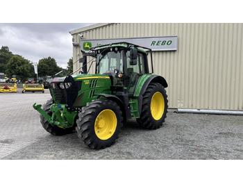 Tractor municipal JOHN DEERE