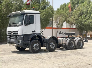 Camión chasis MERCEDES-BENZ Arocs