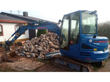 Excavadora TAKEUCHI