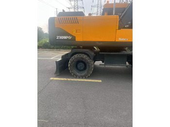 Excavadora de ruedas HYUNDAI R210W: foto 4 Excavadora de ruedas HYUNDAI R210W: foto 4