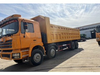 Camión volquete SHACMAN